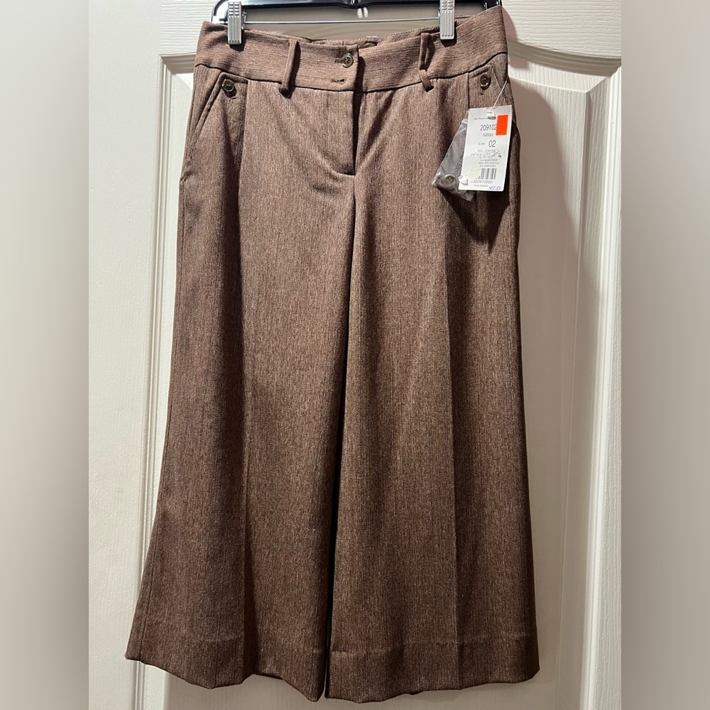 Etcetera NWT size 2 gaucho style pants.